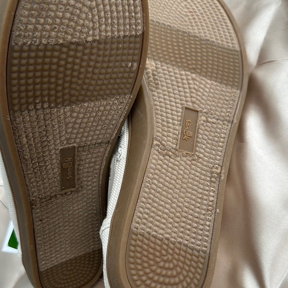 Sanuk Cream Slip-On Loafers with Textured Fabric - Picture 8 of 8